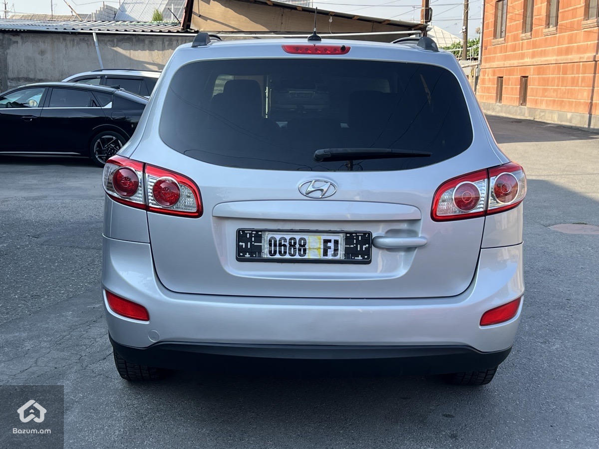 Hyundai Santafe  - image 5