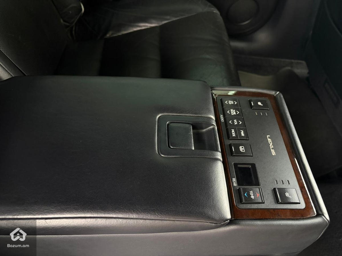 Lexus - image 26