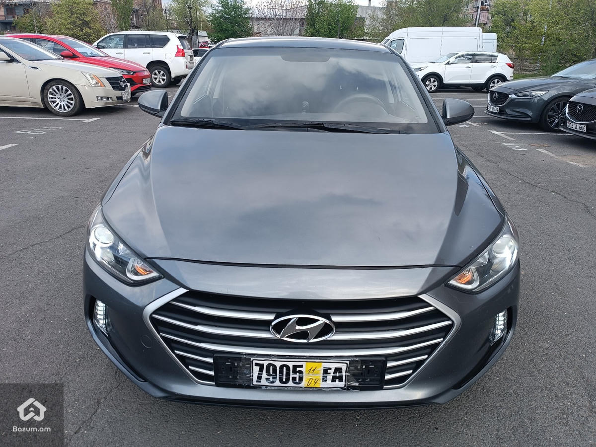 HYUNDAI ELANTRA  - image 5