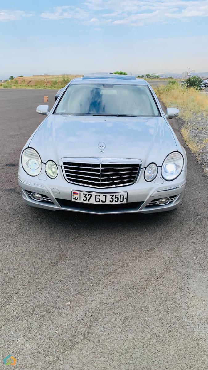 Mercedes Benz - image 21