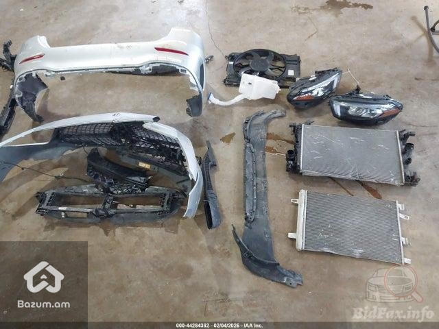 MERCEDES-BENZ A220 - image 14