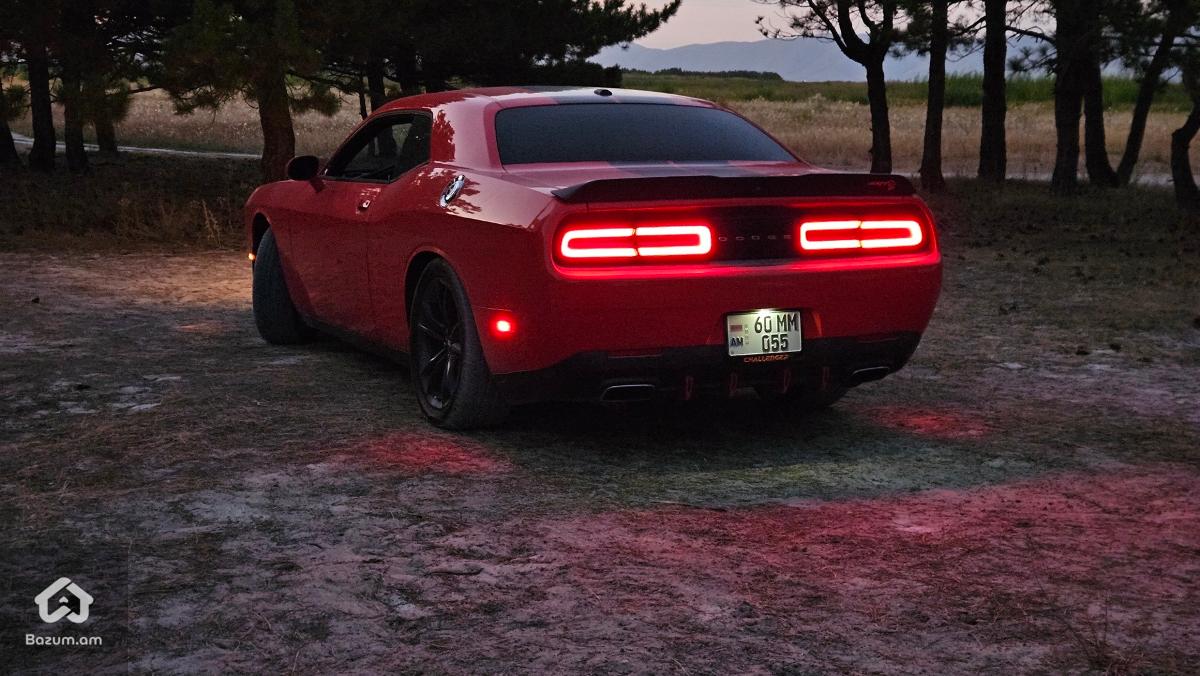 Dodge Challenger  - image 12