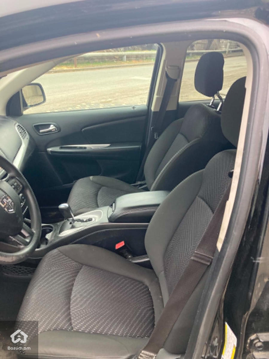 2019 Dodge Journey, SE - image 12