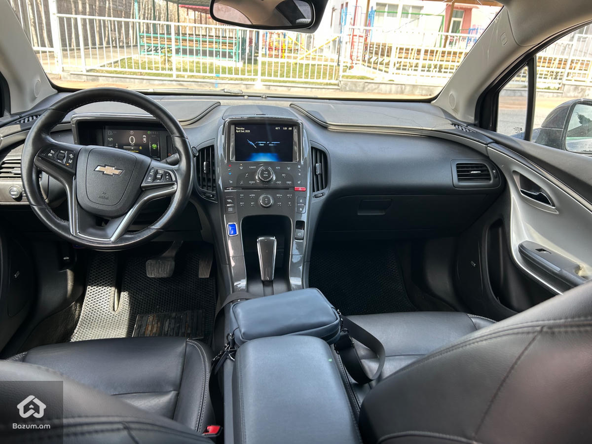 Chevrolet  - image 7