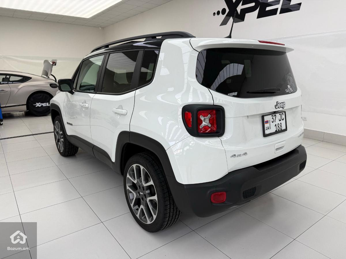 Jeep Renegade Limited 1.3T 4x4 2022 - image 9