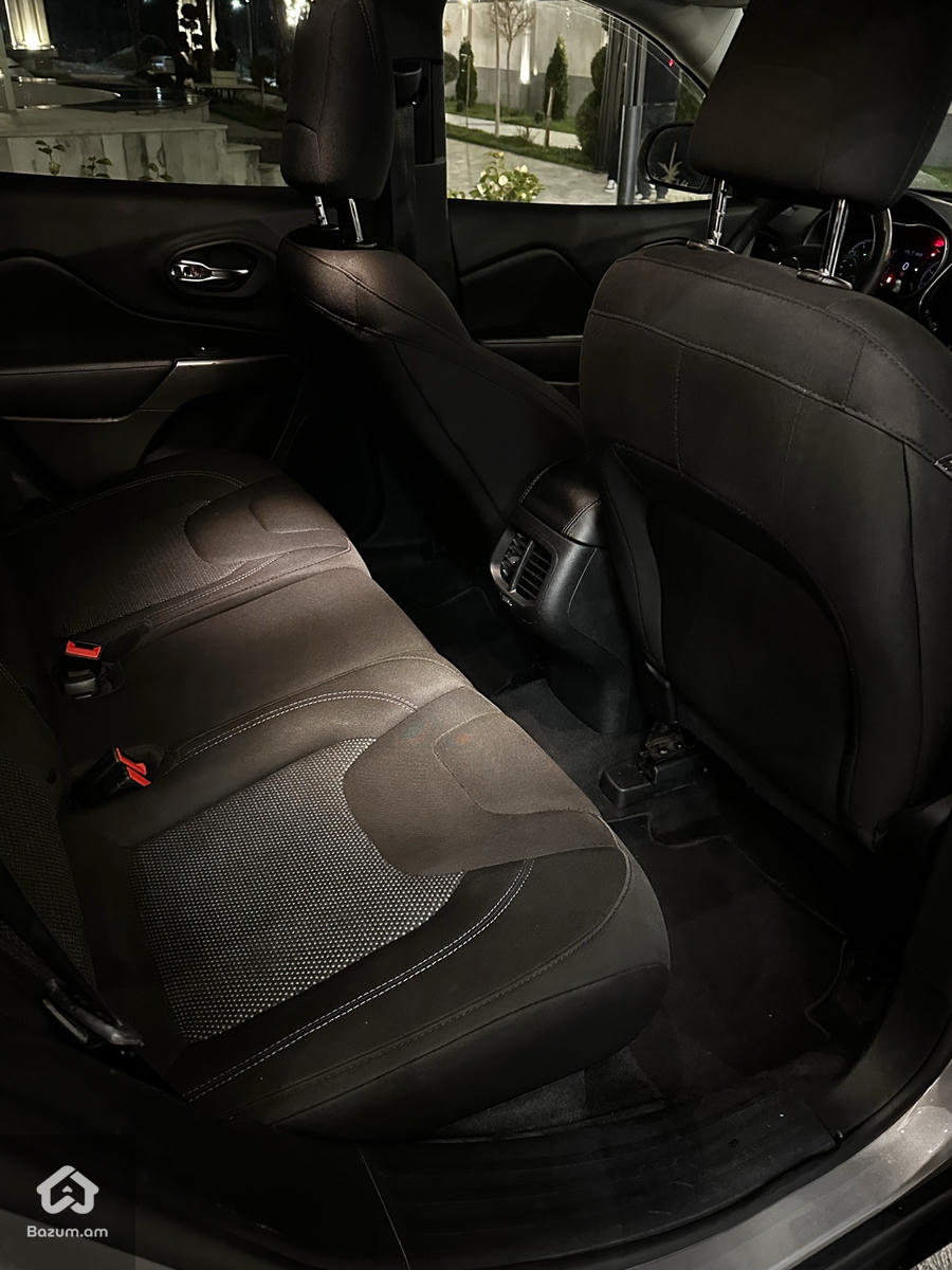 JEEP CHEROKEE 2019 - image 10