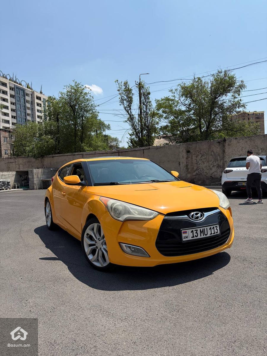 Hyundai Veloster - image 2