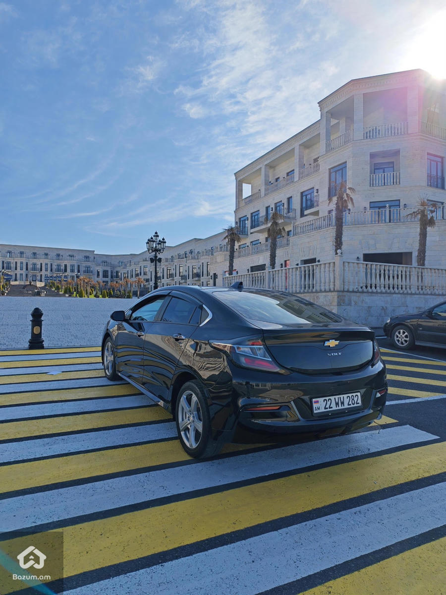 Chevrolet Volt 2 LT - image 6