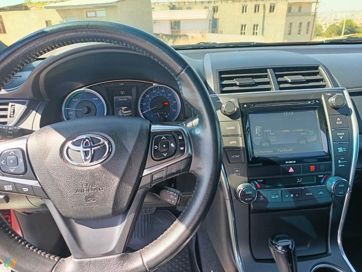 Toyota Camry hybrid  - image 12