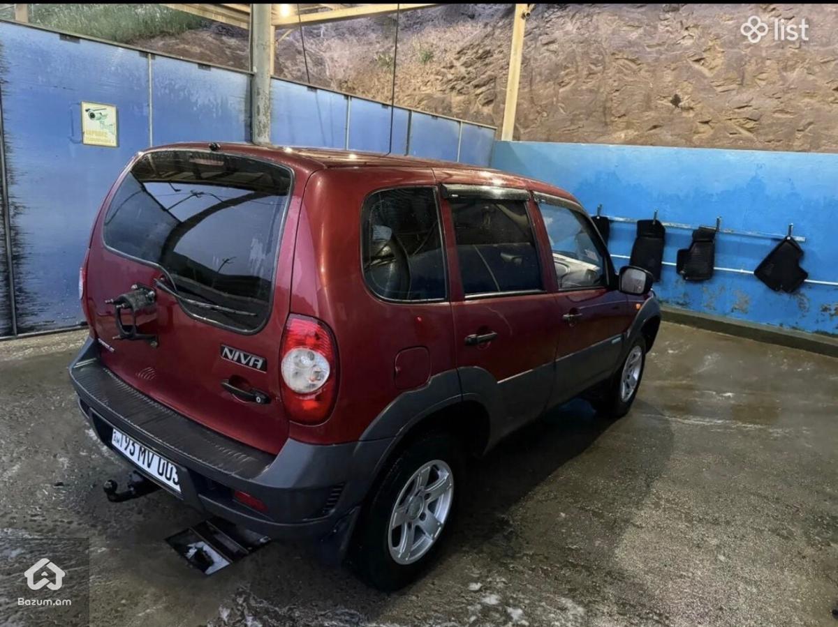 Chevrolet Niva  - image 3