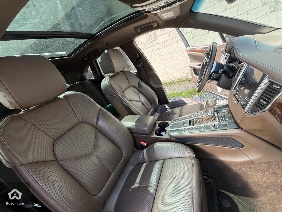 Porsche Macan 3.0 - image 22
