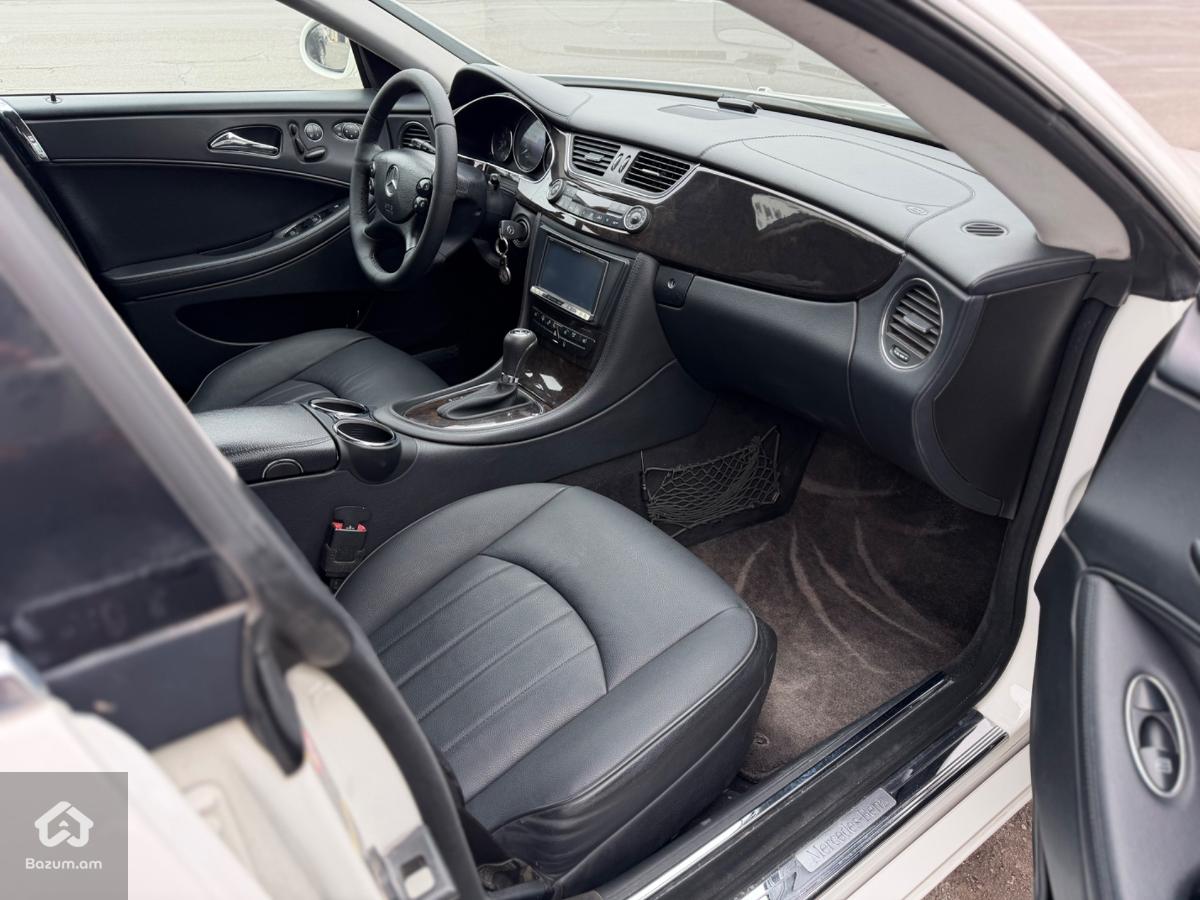 Mercedes-Benz CLS350  - image 7