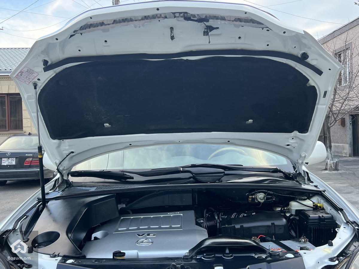 Lexus Rx350  - image 18