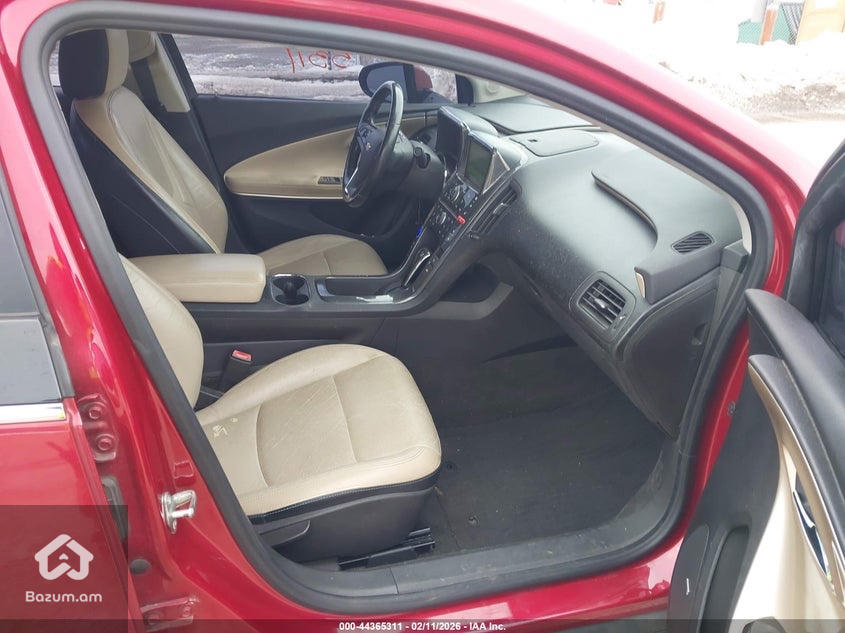 Chevrolet Volt 1 - image 4