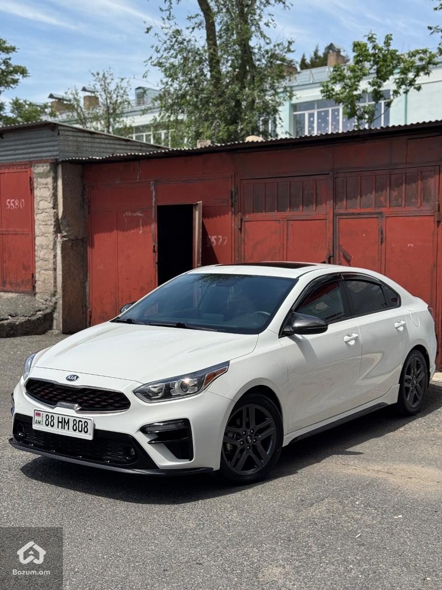 Kia forte GT line - image 2