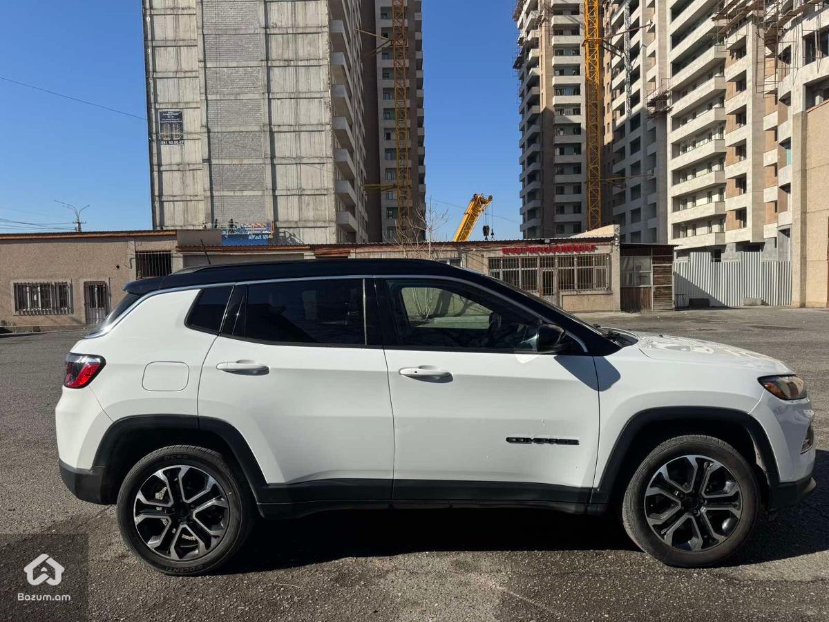 Jeep Compass Limited - image 4