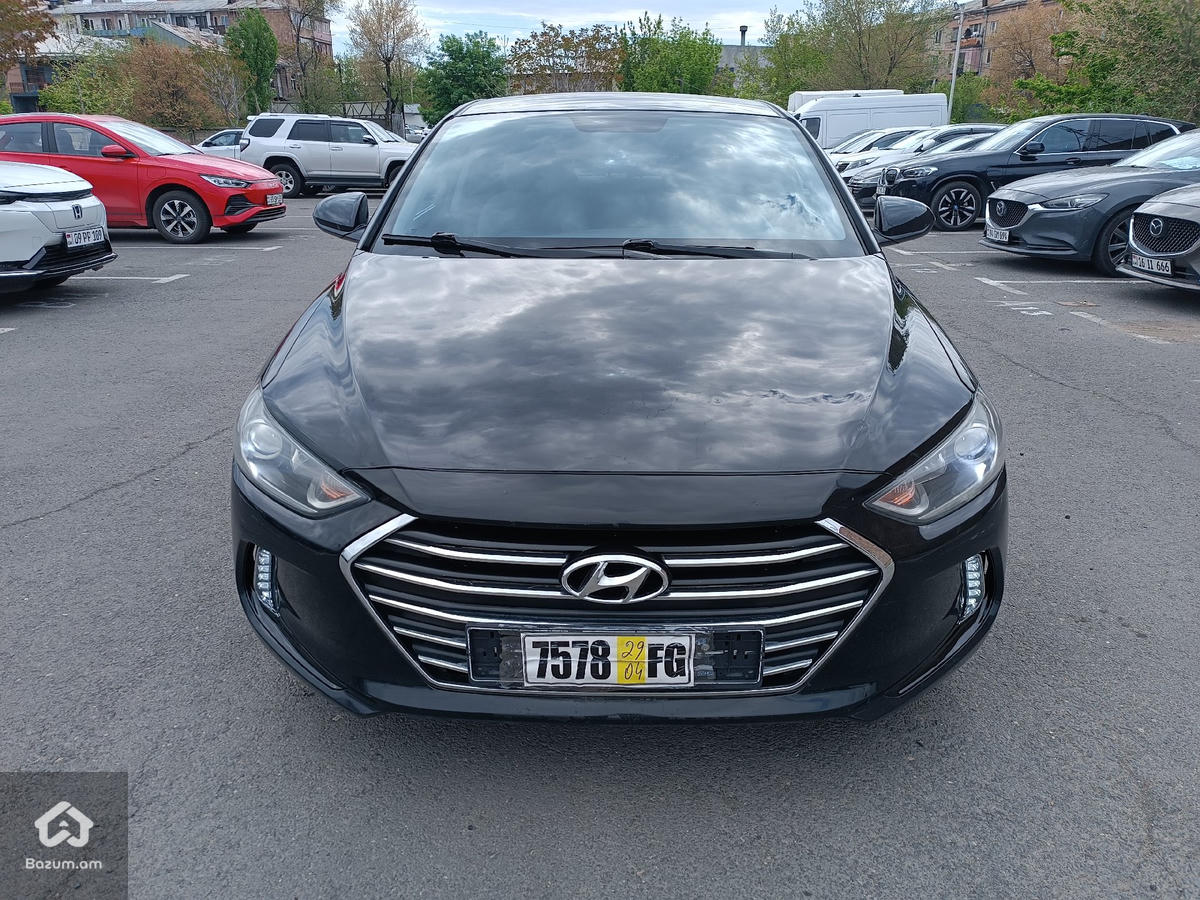 HYUNDAI ELANTRA  - image 5