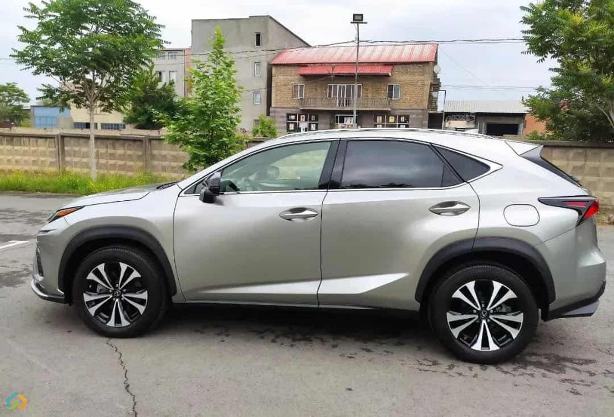Lexus NX 300 - image 19