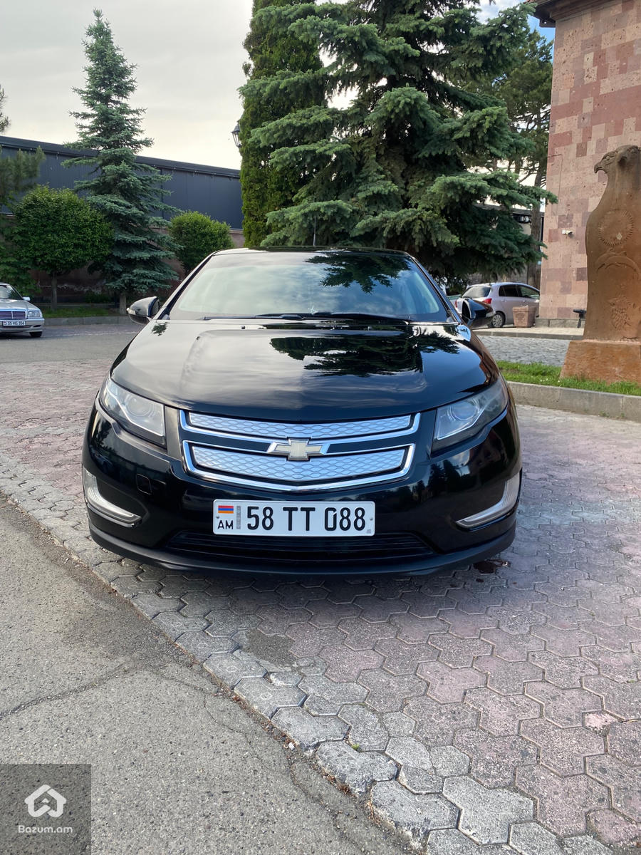 Chevrolet Volt 1 - image 4
