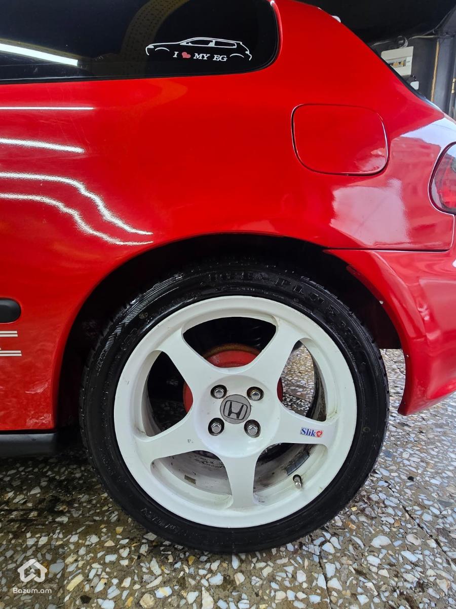 Honda Civic - image 6