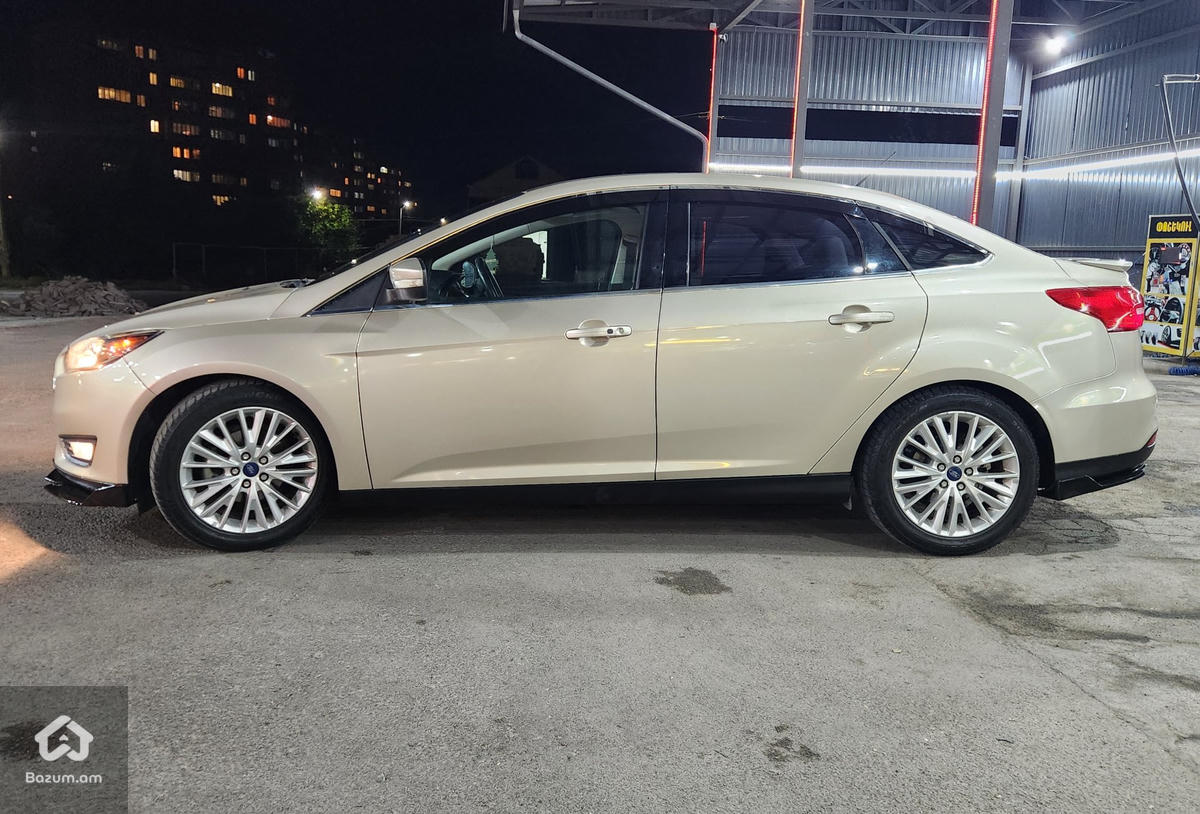 Ford Fokus - image 4