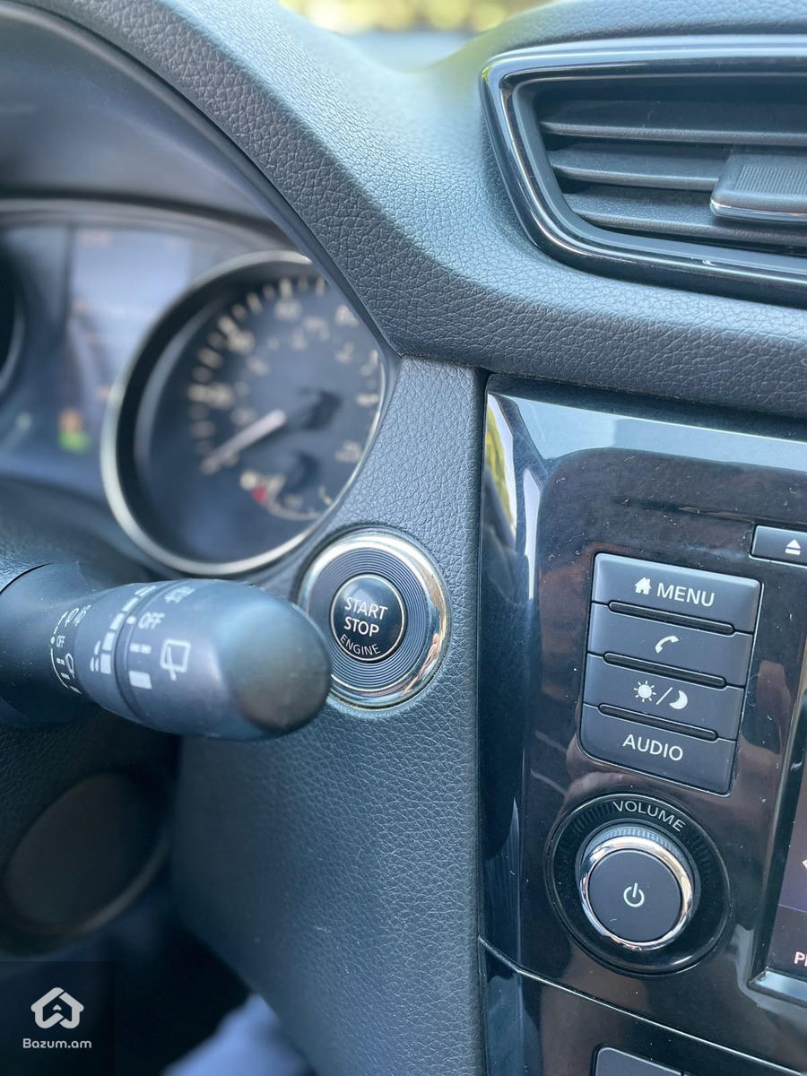 Nissan Rogue SV  - image 11