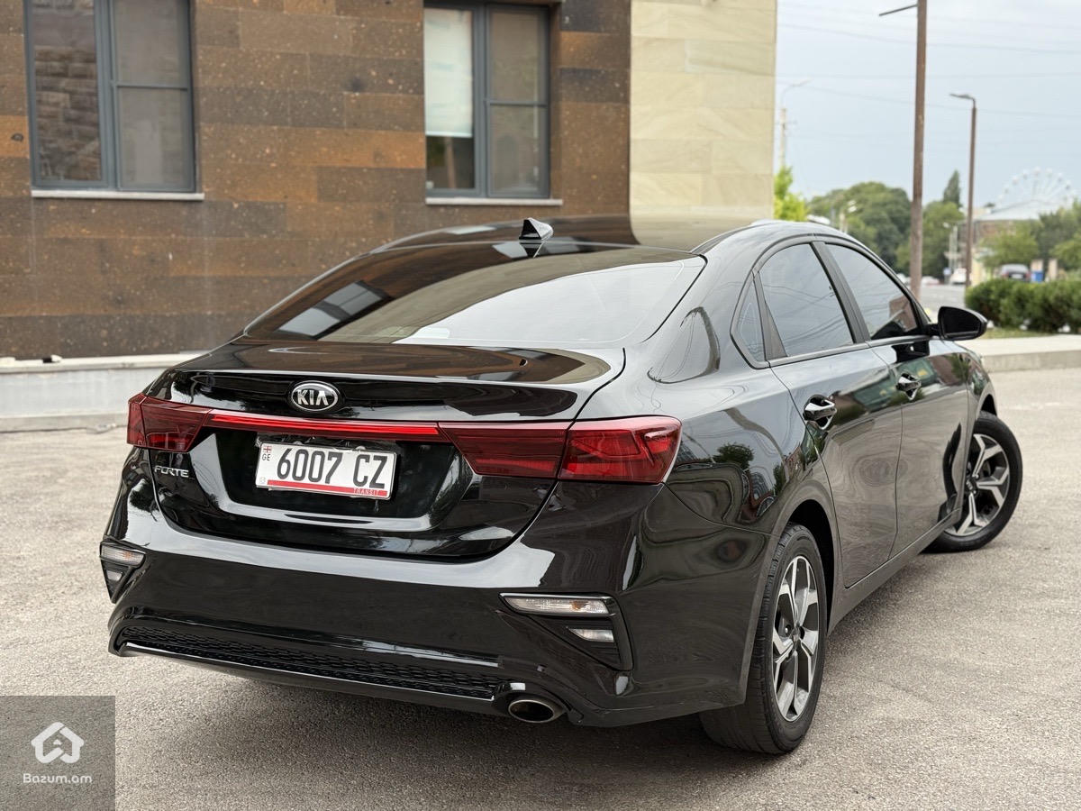 Kia Forte 2020 - image 12