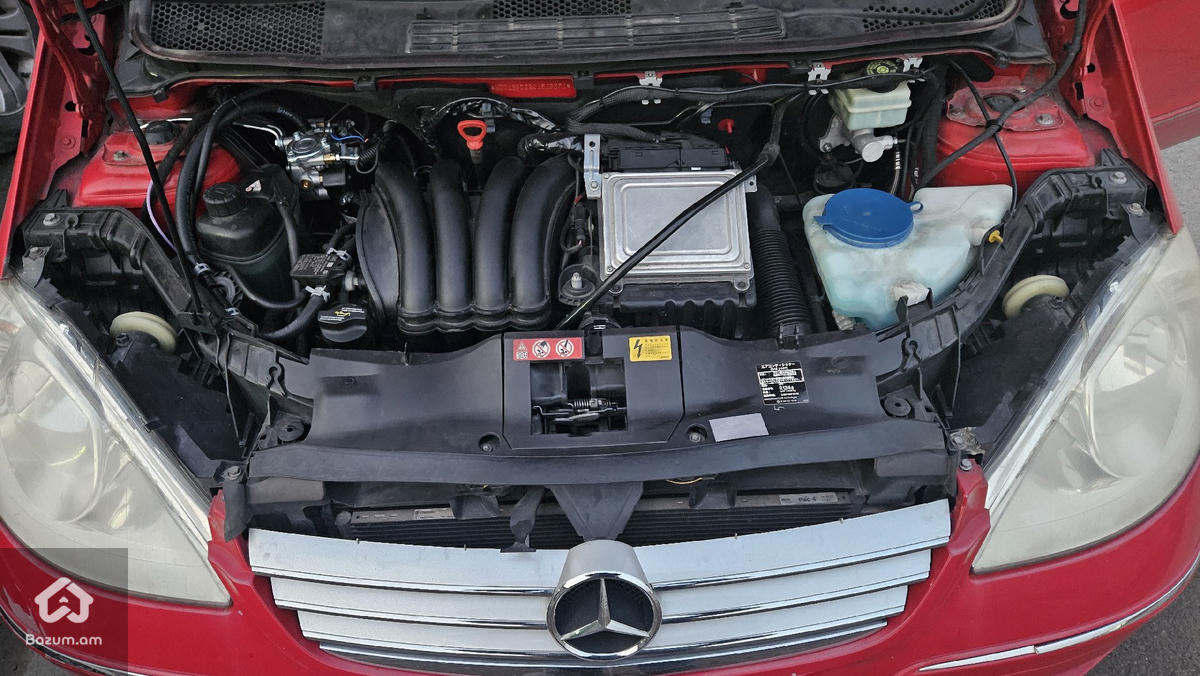Mercedes Benz A170 - image 12