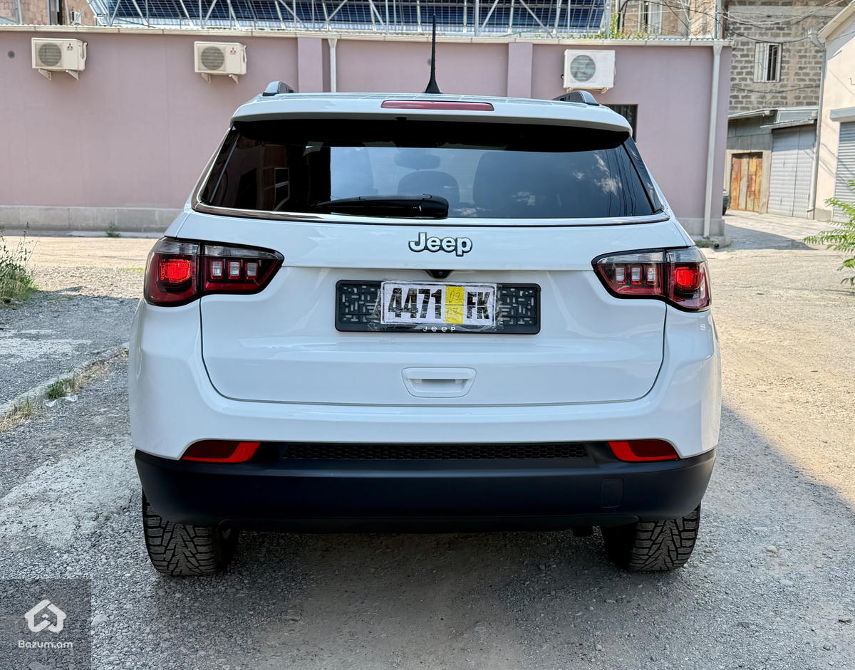 Jeep Compass RESTYLE  4X4 - image 4