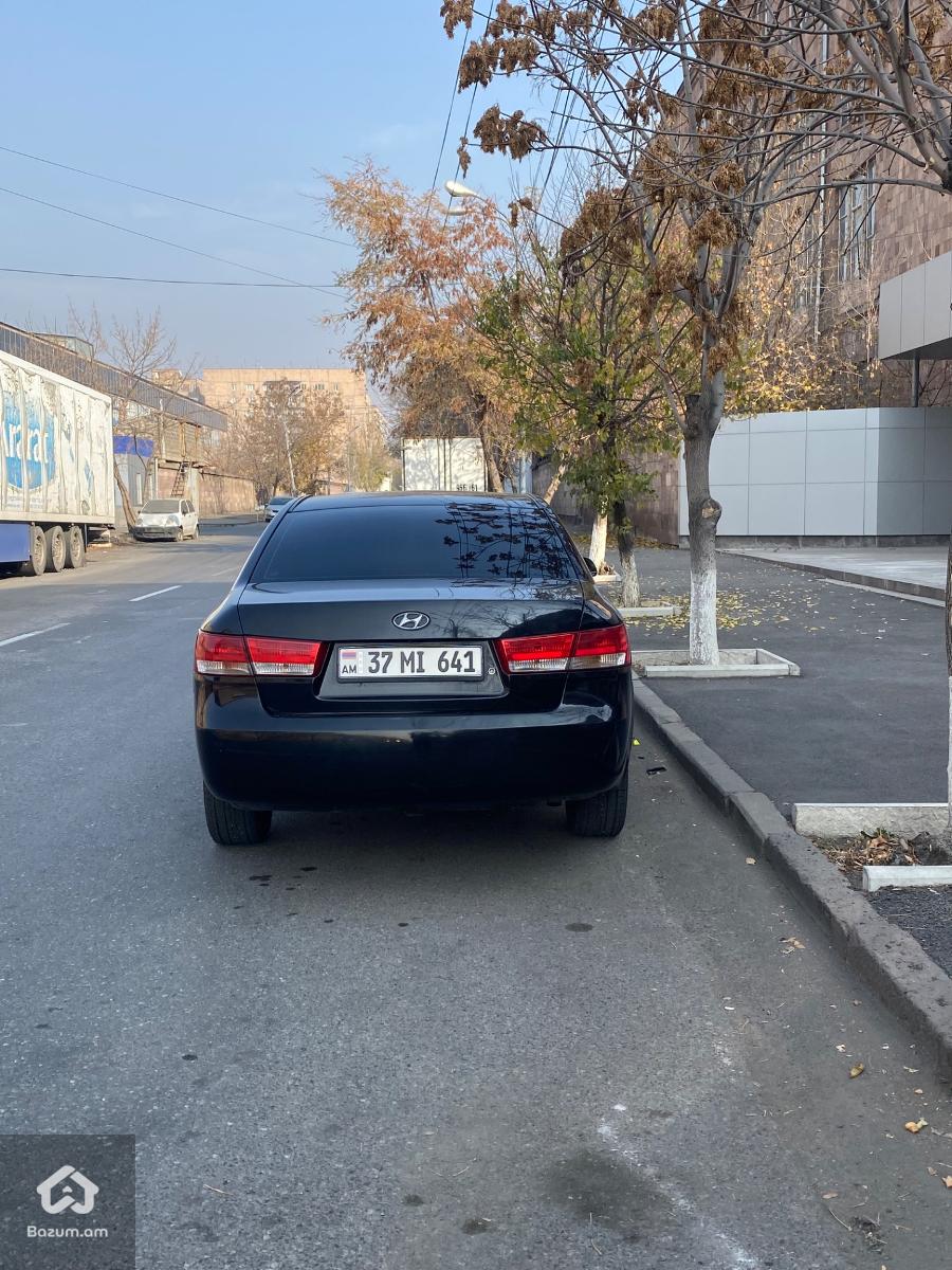 Hyundai Sonata - image 4