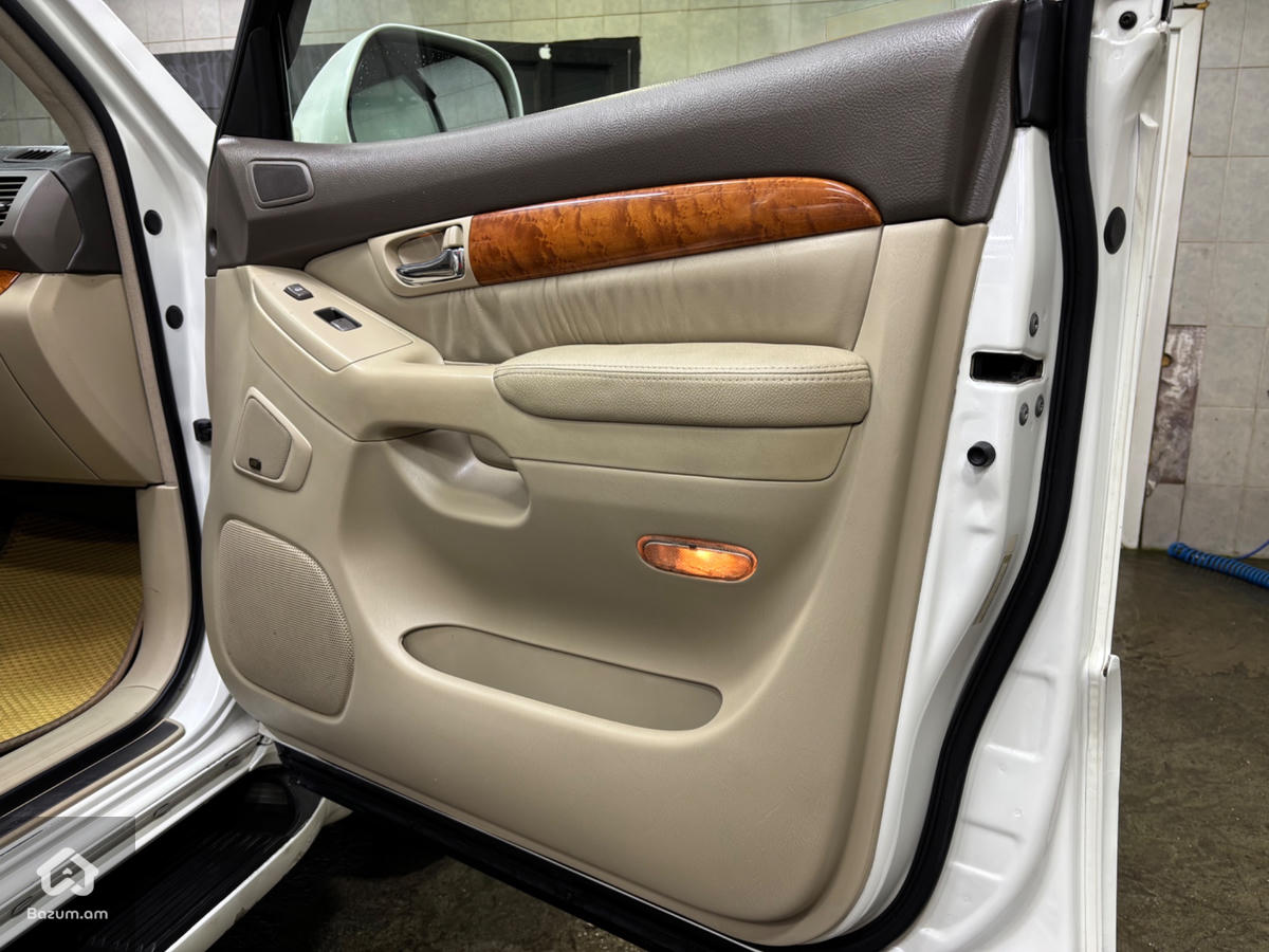 Lexus GX470  - image 19