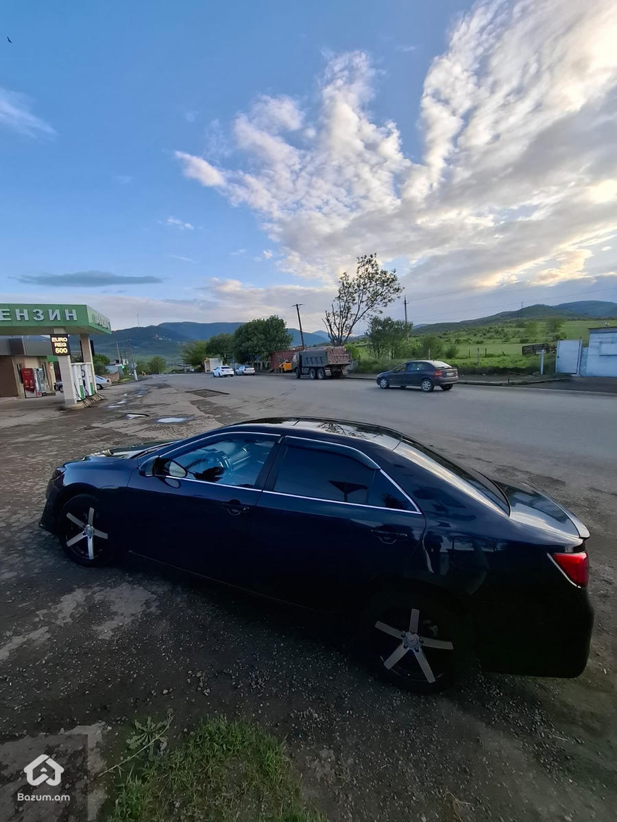 Toyota camry 2014 - image 2