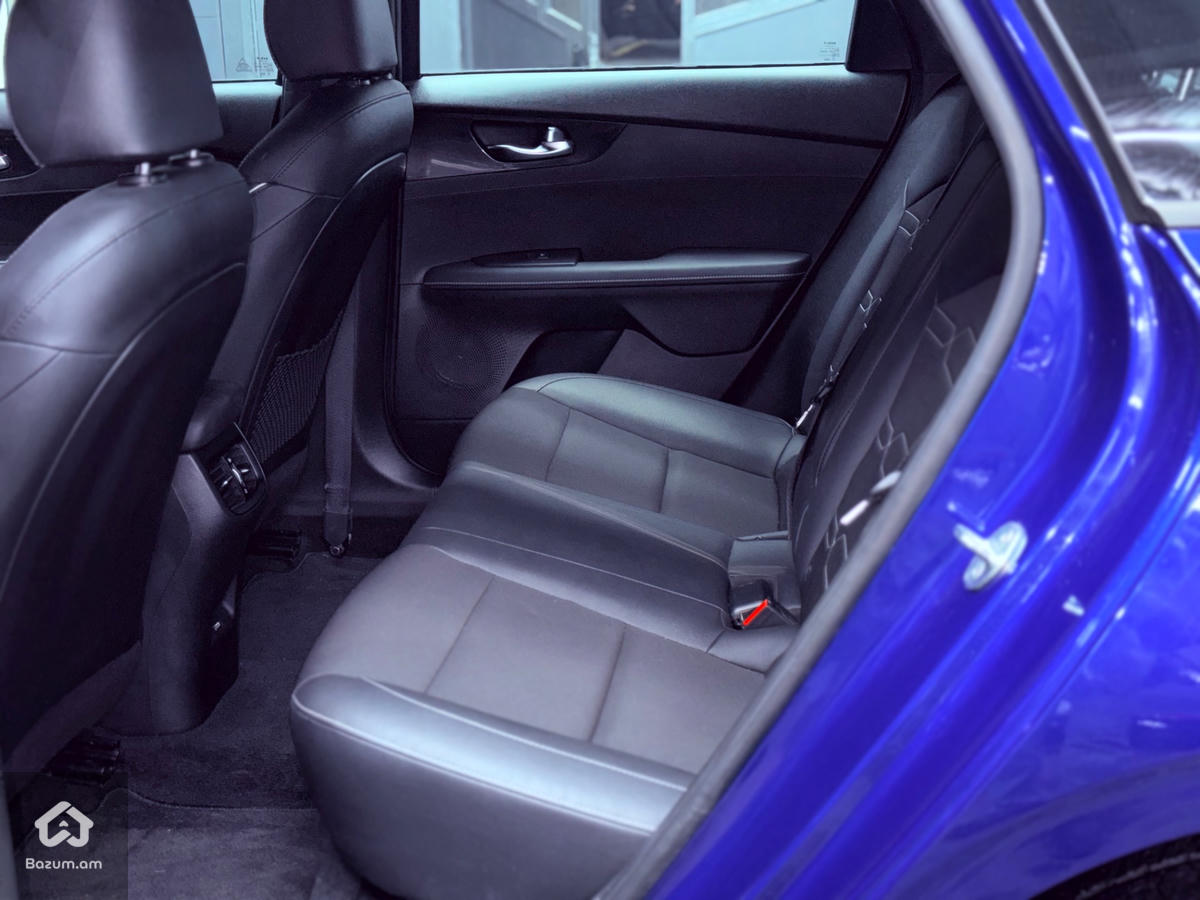 Kia Forte Gt line - image 14