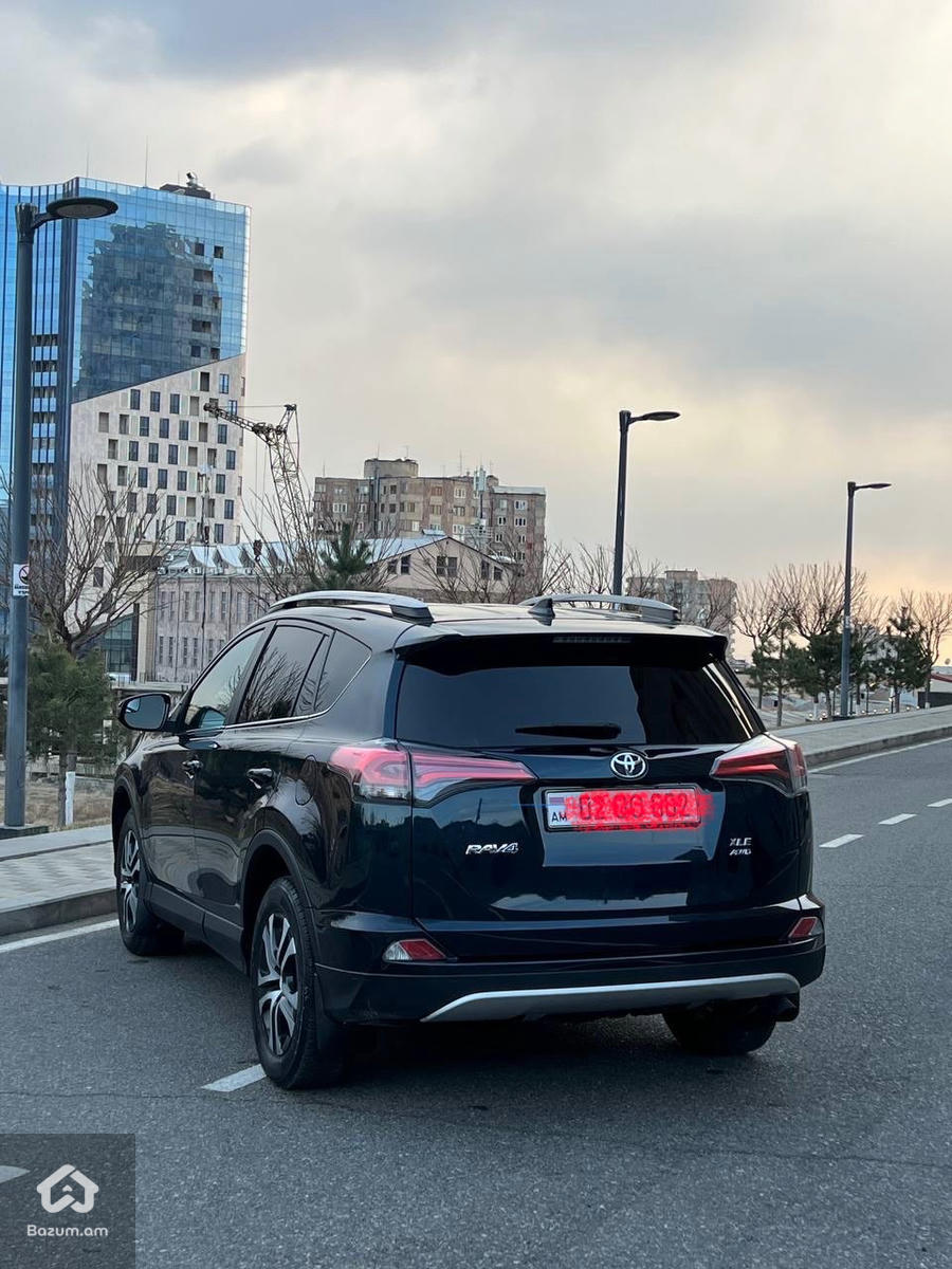 Toyota RAV 4 2017 - image 4