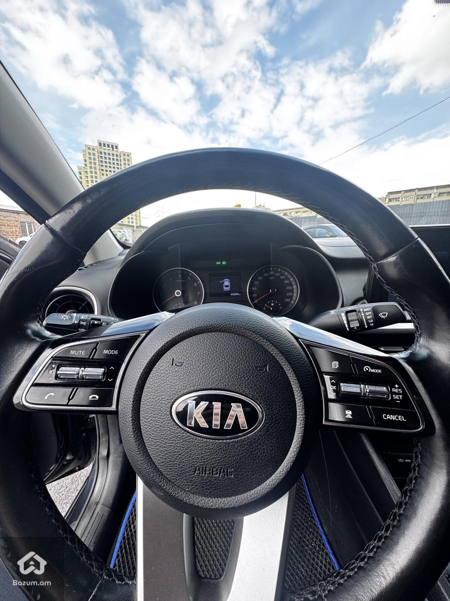 Kia K3 - image 12