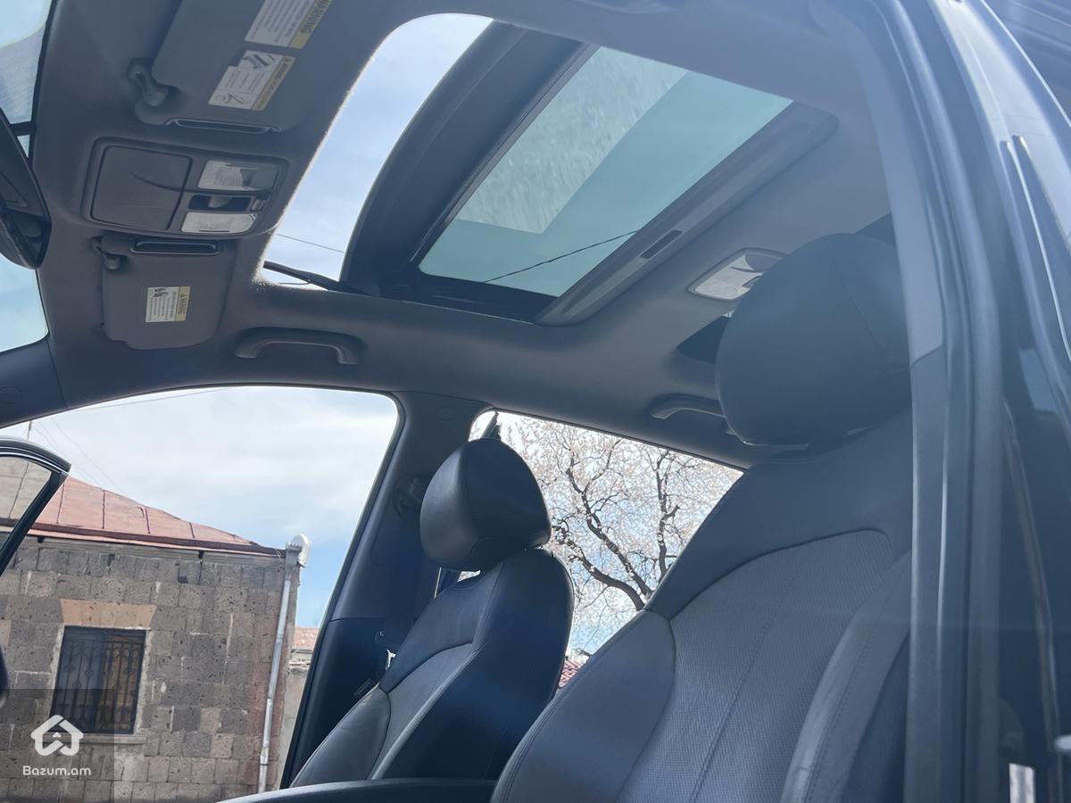 Hyundai Tucson - image 13