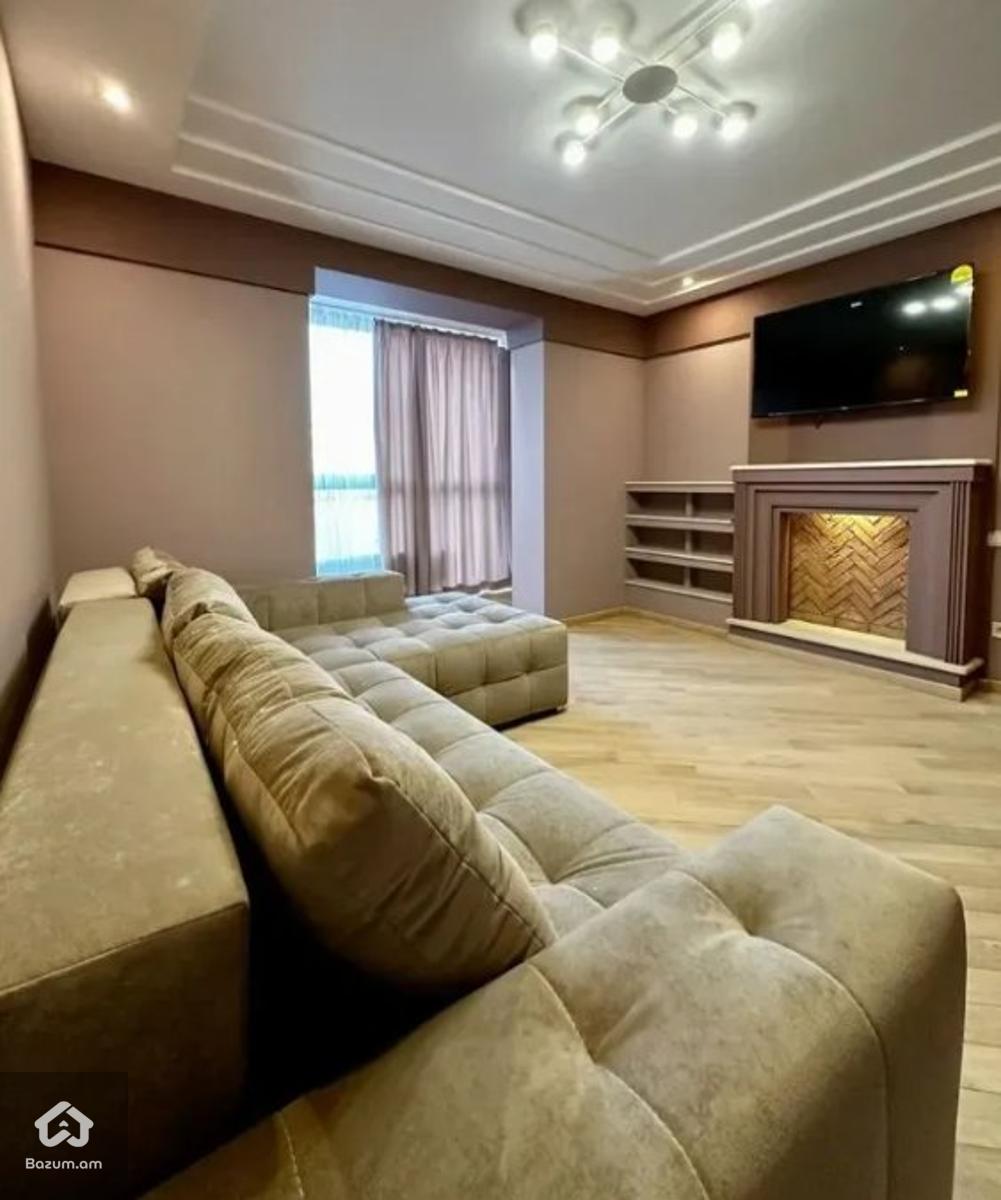 3 սենյականոց բնակարան Ղազարոս Աղայան փողոցում