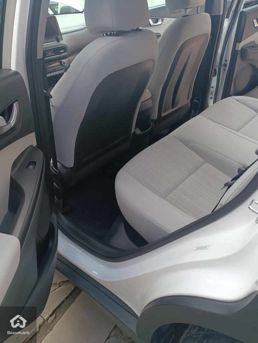 Hyundai Kona Sel Plus - image 11