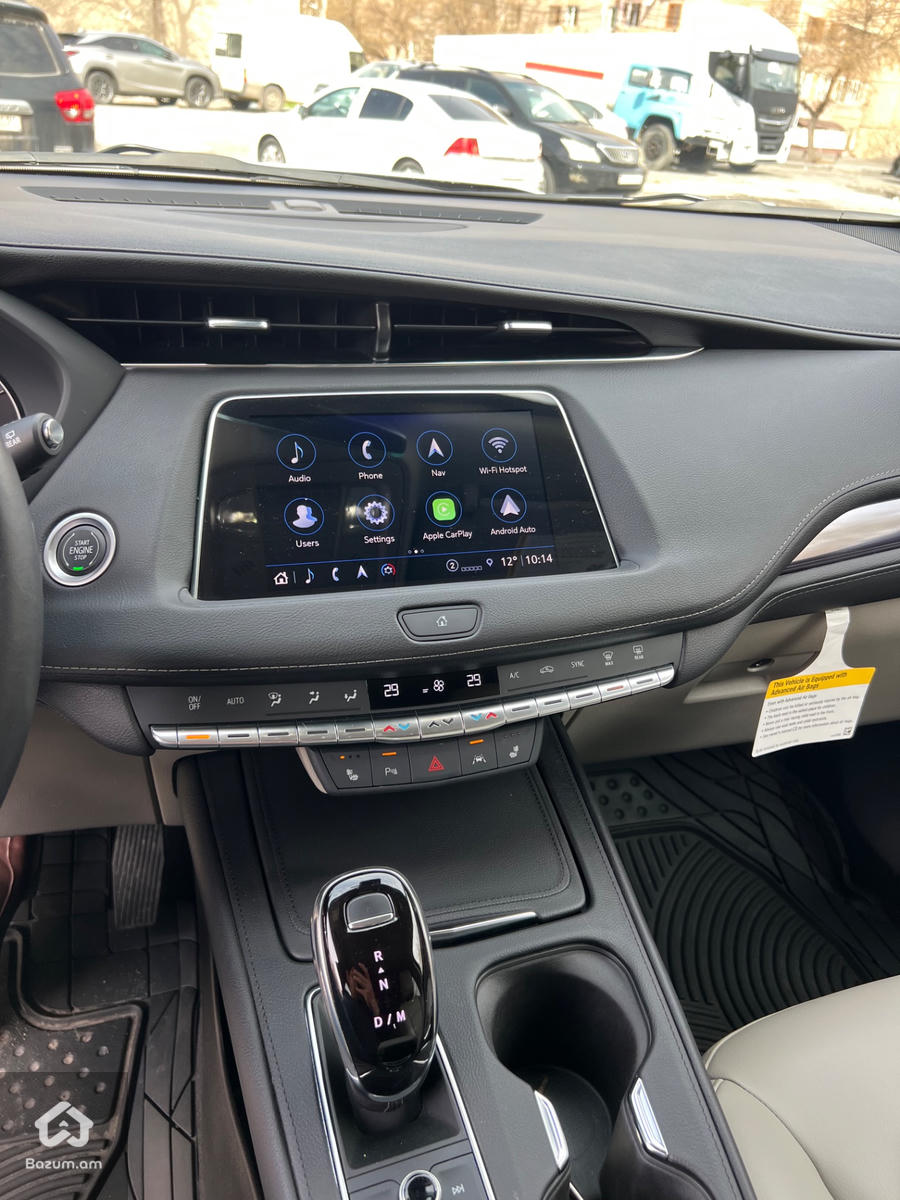 CADILLAC xt4  - image 10