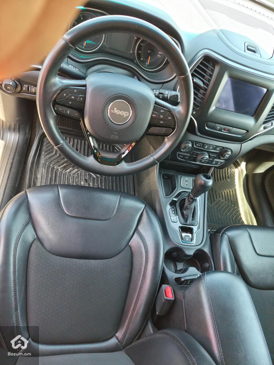 JEEP CHEROKEE 2019/2 2.4L - image 8