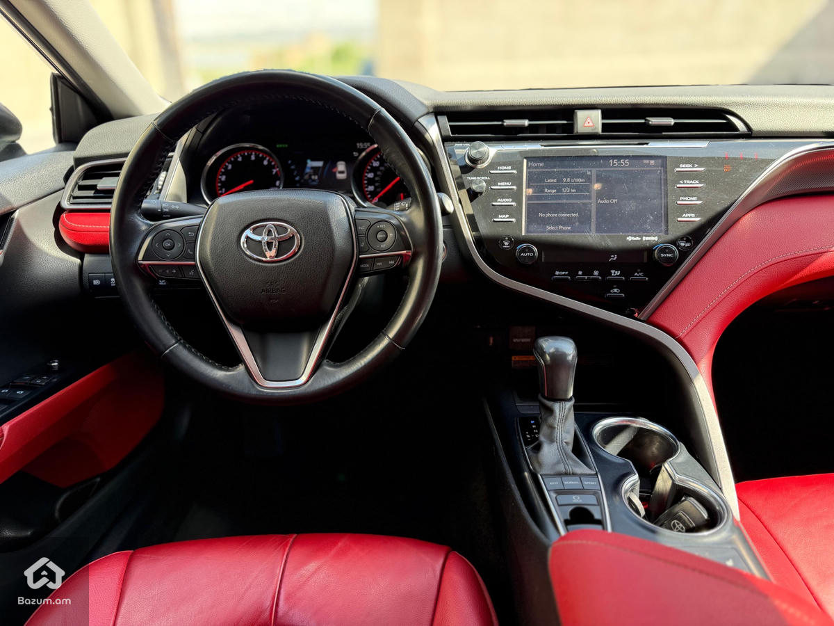 Toyota - image 7