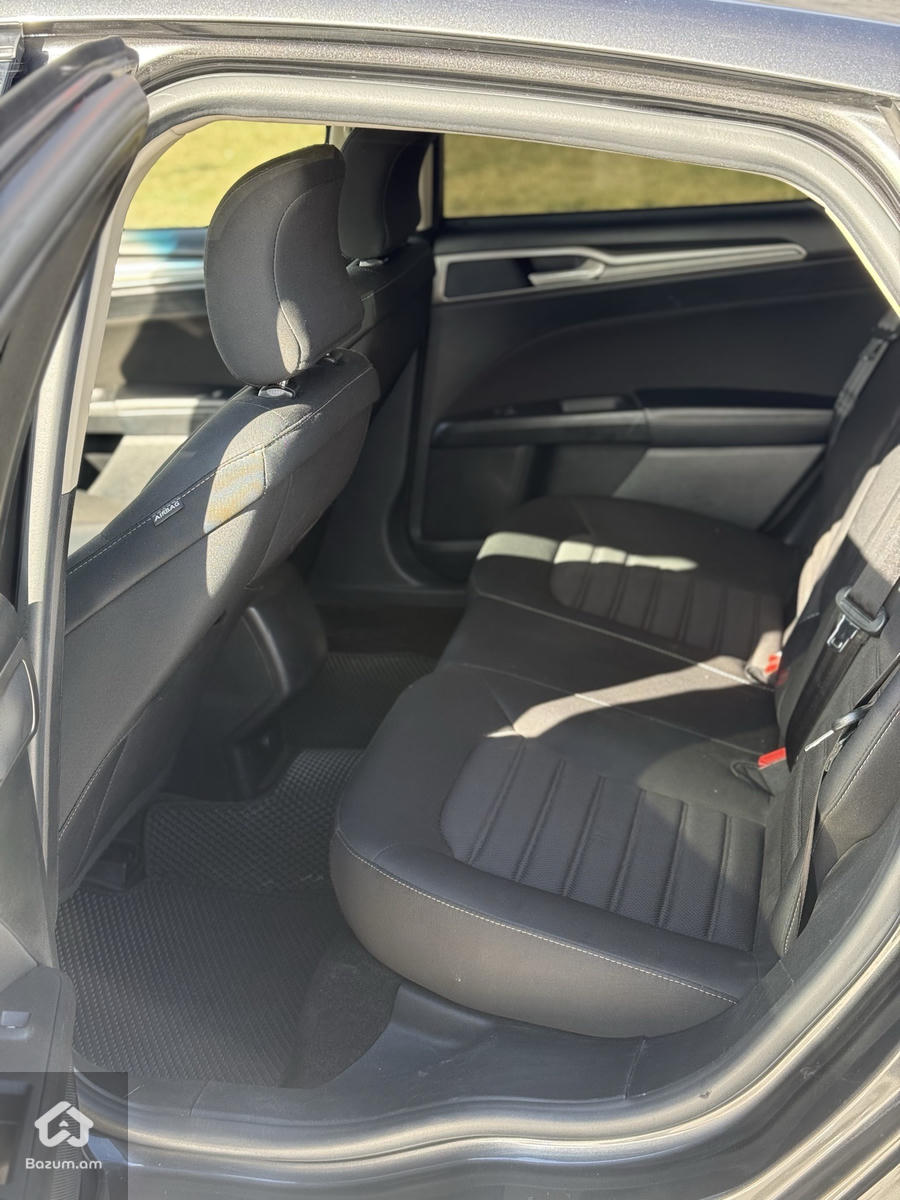 Ford Fusion - image 10