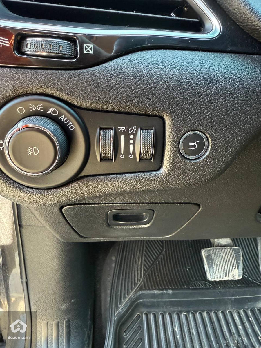 JEEP CHEROKEE 2019/2 2.4L - image 13