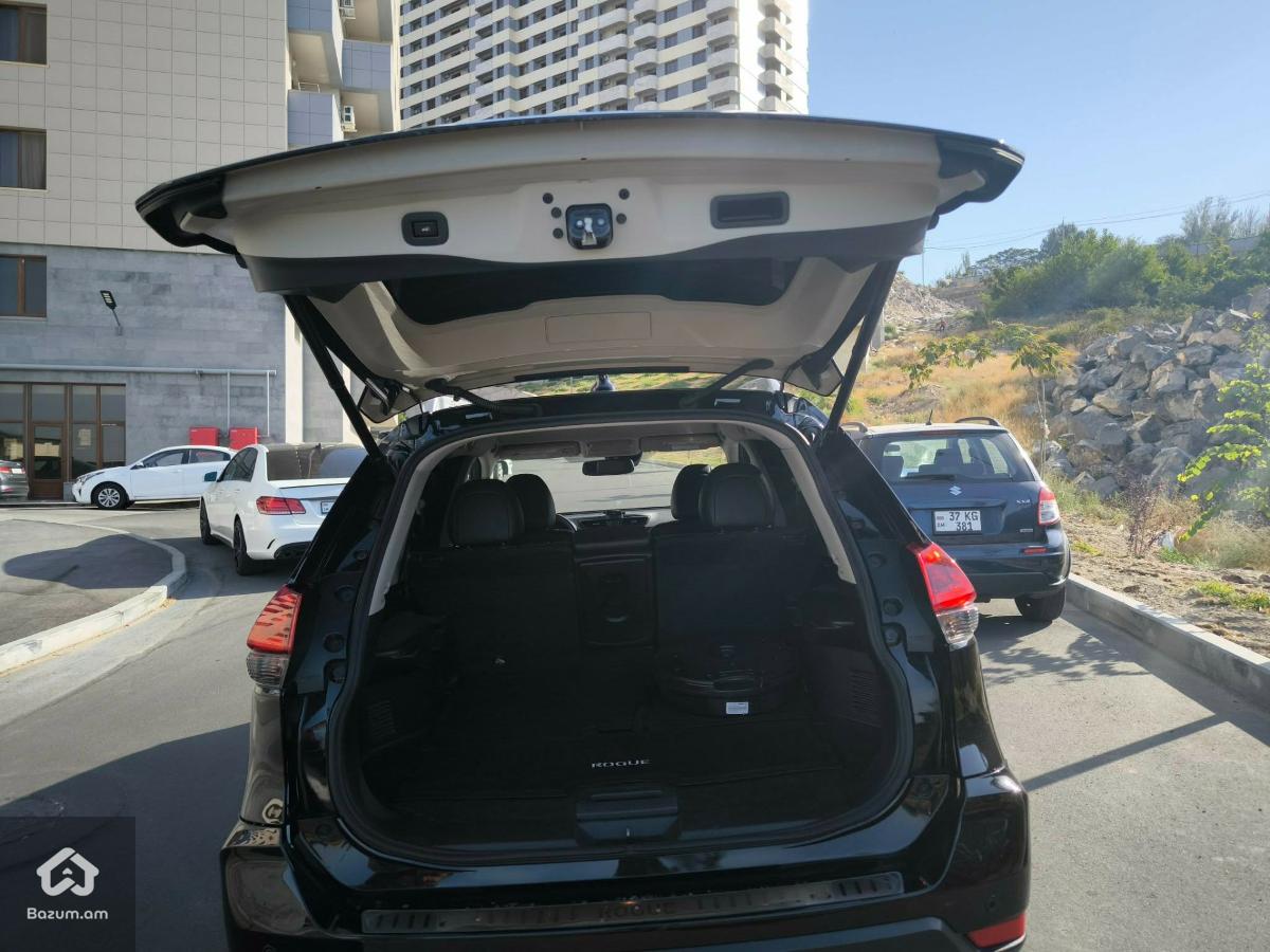 Nissan Rogue - image 6