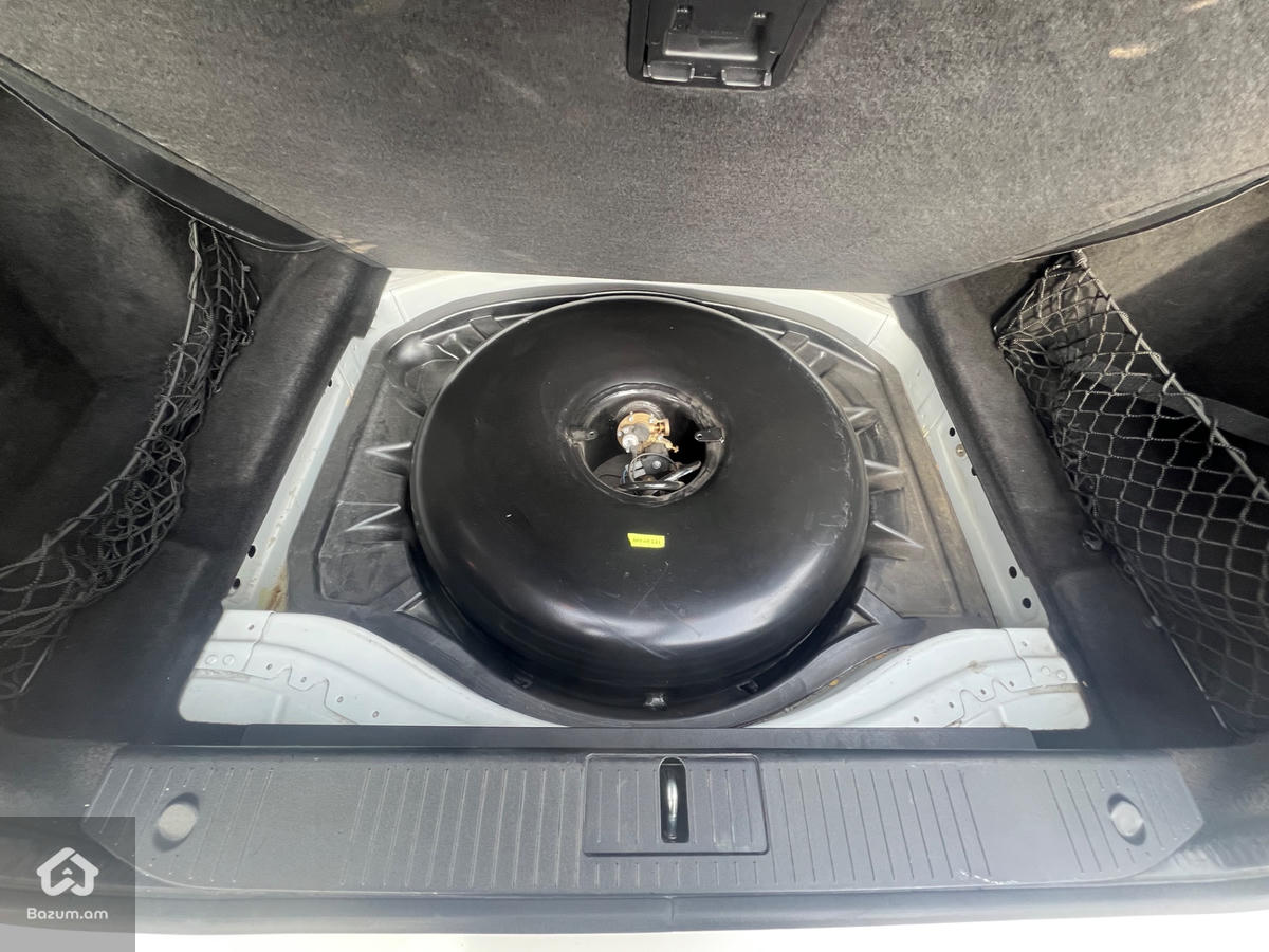 Mercedes-Benz S550 AMG - image 12