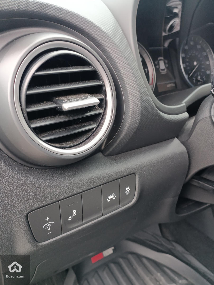 Hyundai Kona Sel Plus - image 16