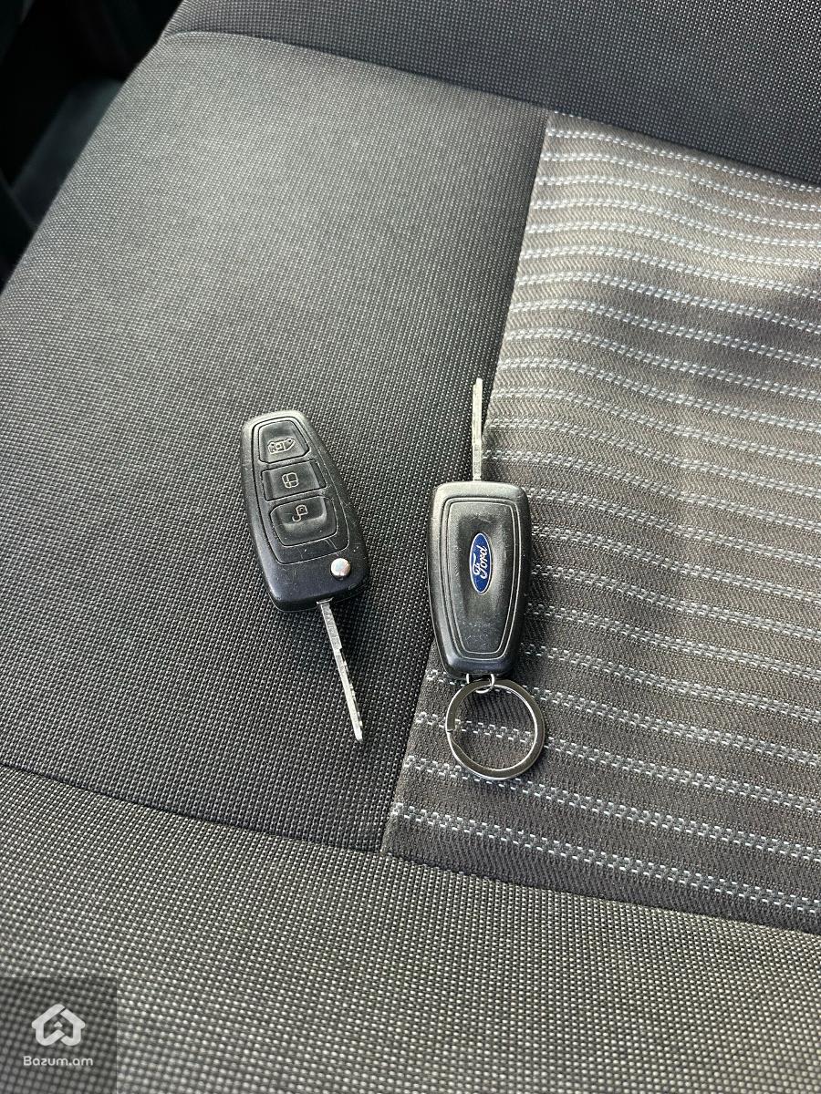 FORD TRANSIT CUSTOM - image 14