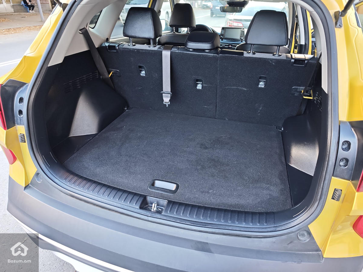 2021 Kia Seltos - image 15