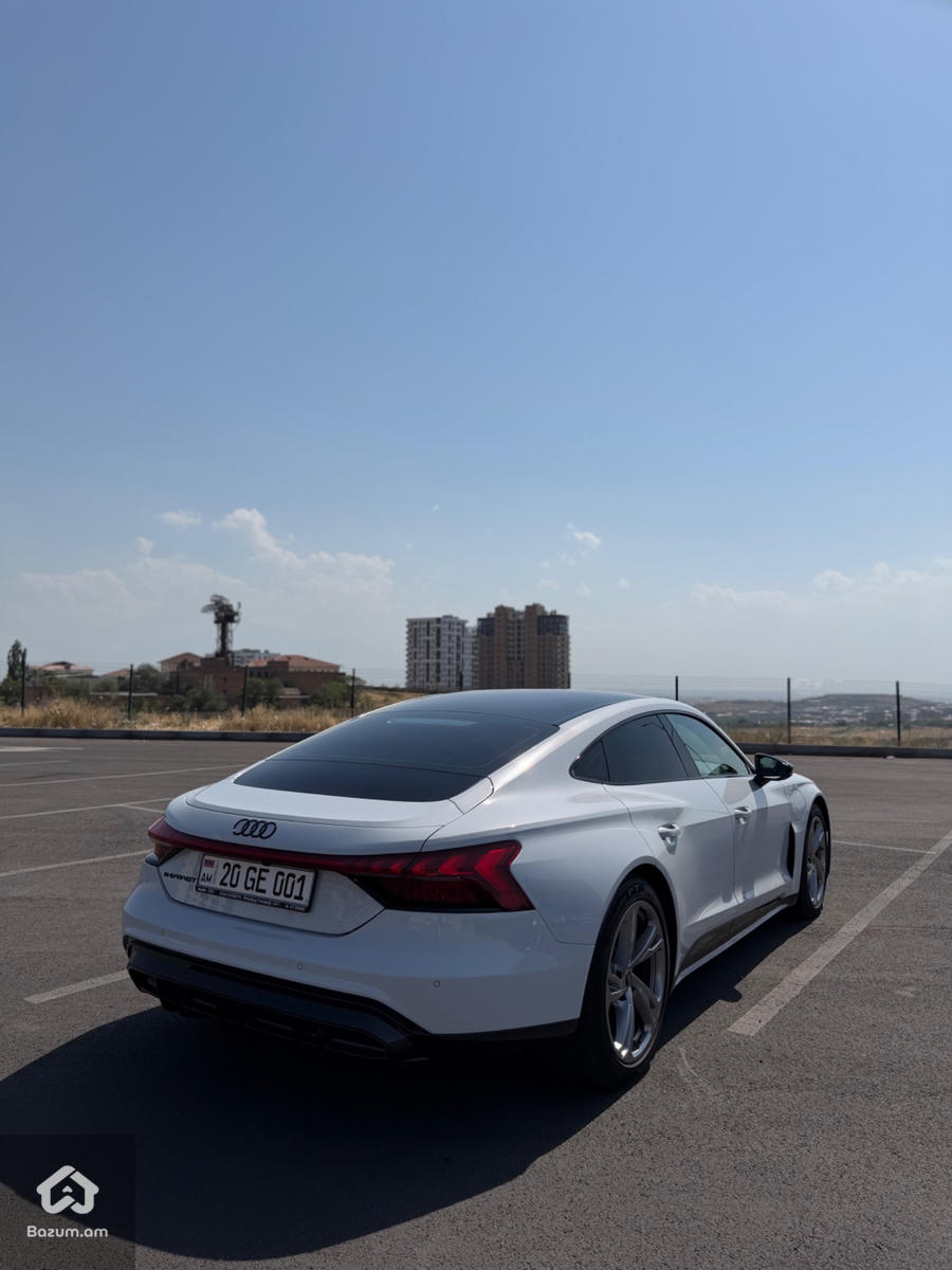 Audi E-tron GT - image 7