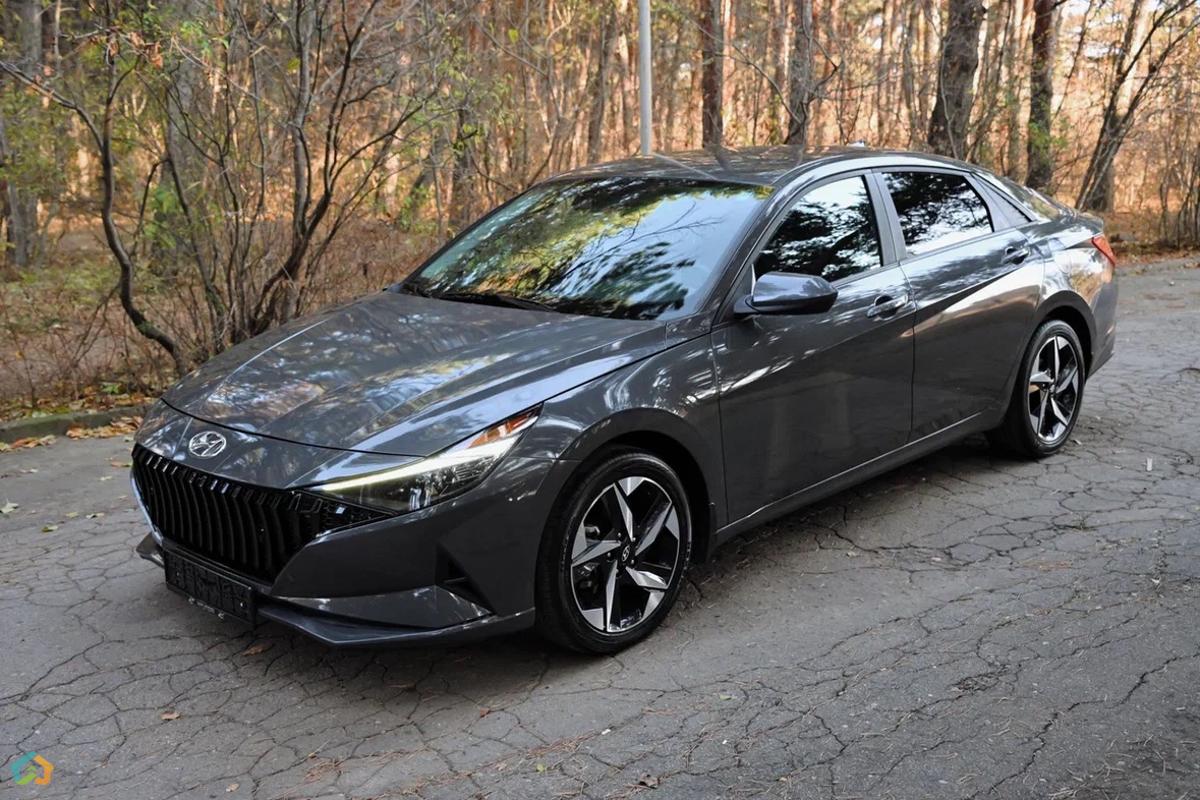 Hyundai Elantra SEL PLUS 2023/04 - image 3